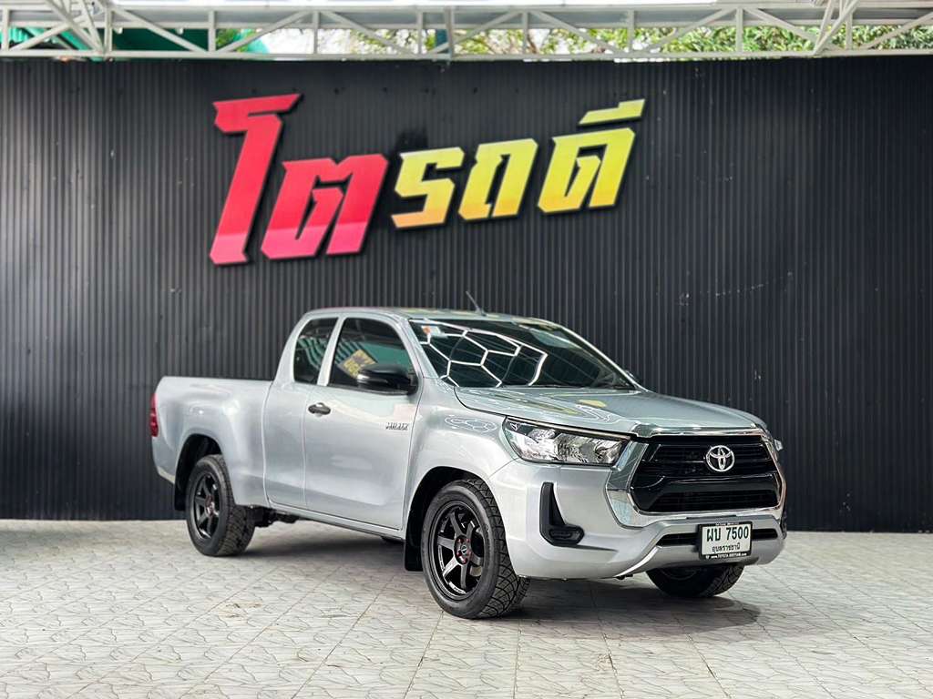 Toyota Revo แคปเตี้ย MT 2.4 Entry 2022  ผบ 7500