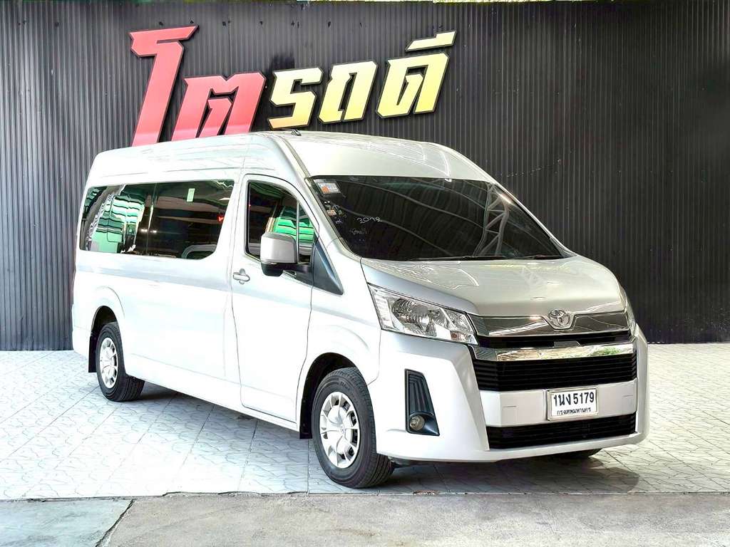 Toyota Commuter AT 2.8 2022 ทะเบียน 1นง 5179