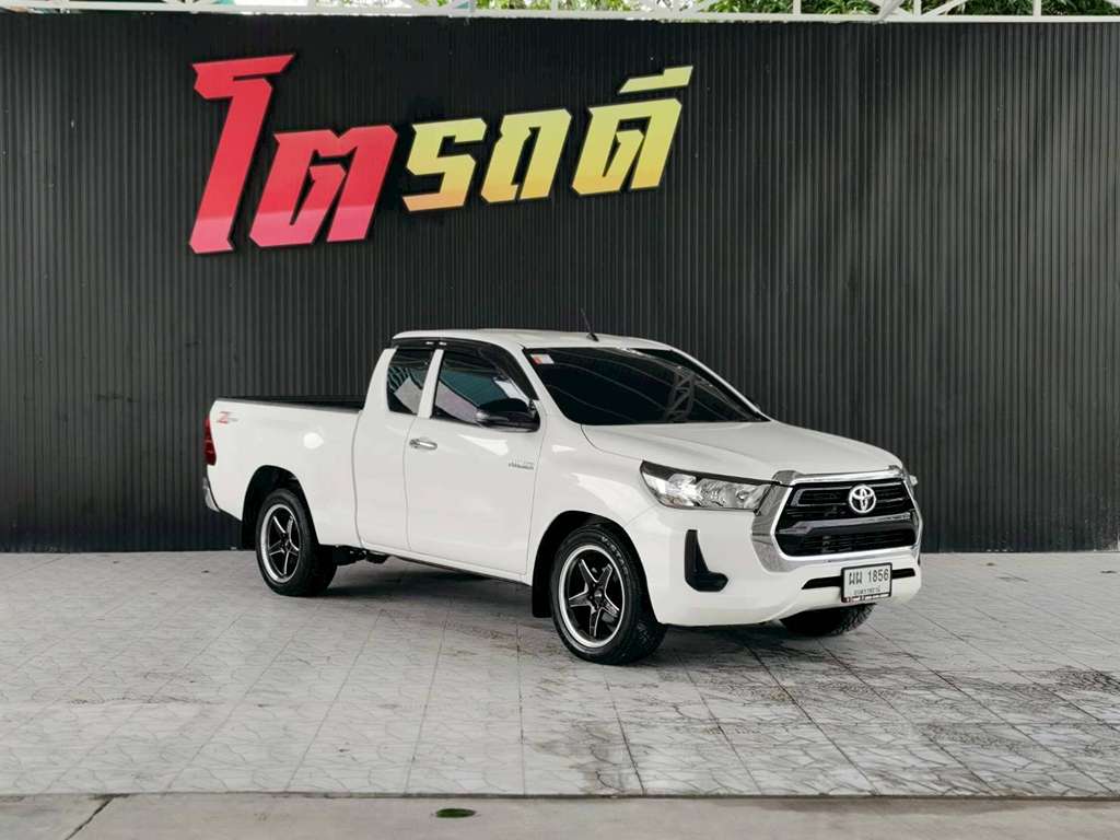 Toyota Revo แคปเตี้ย AT 2.4 Entry 2022 ผผ 1856 อุบลราชธานี