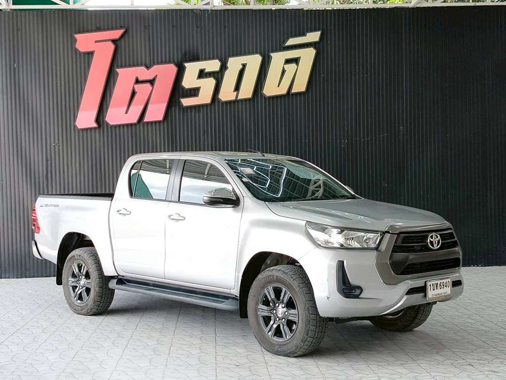 TOYOTA REVO D4 สูง AT 2.4 Entry 2020 ทะเบียนรถ 1ขท6940 กทม