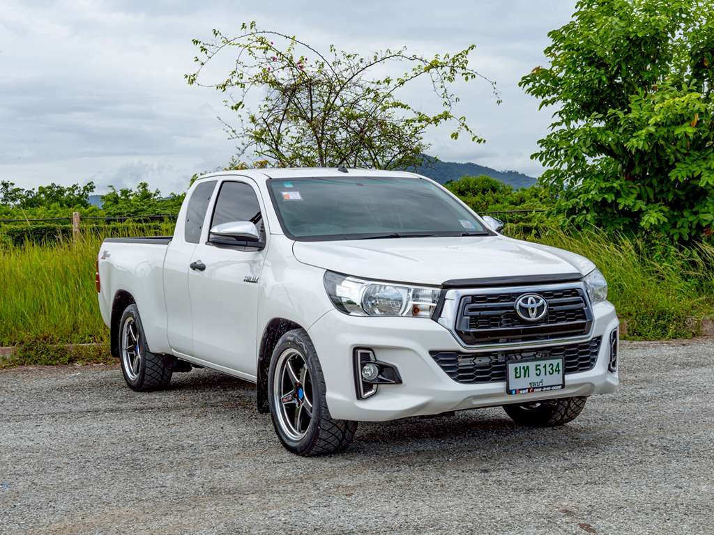 Toyota Revo Smart Cab MT 2.4 J+ 2019 ยท 5134