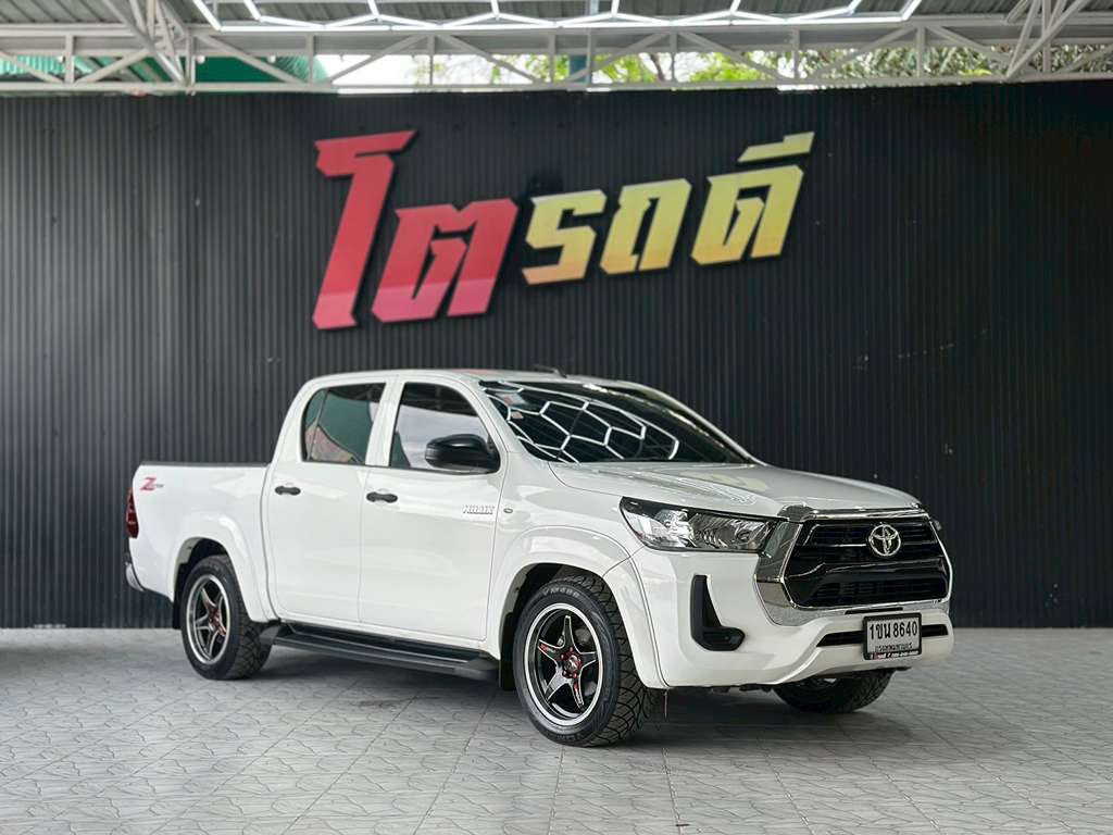 Toyota REVO D4 เตี้ย MT 2.4 Entry 2020 1ขน 8640
