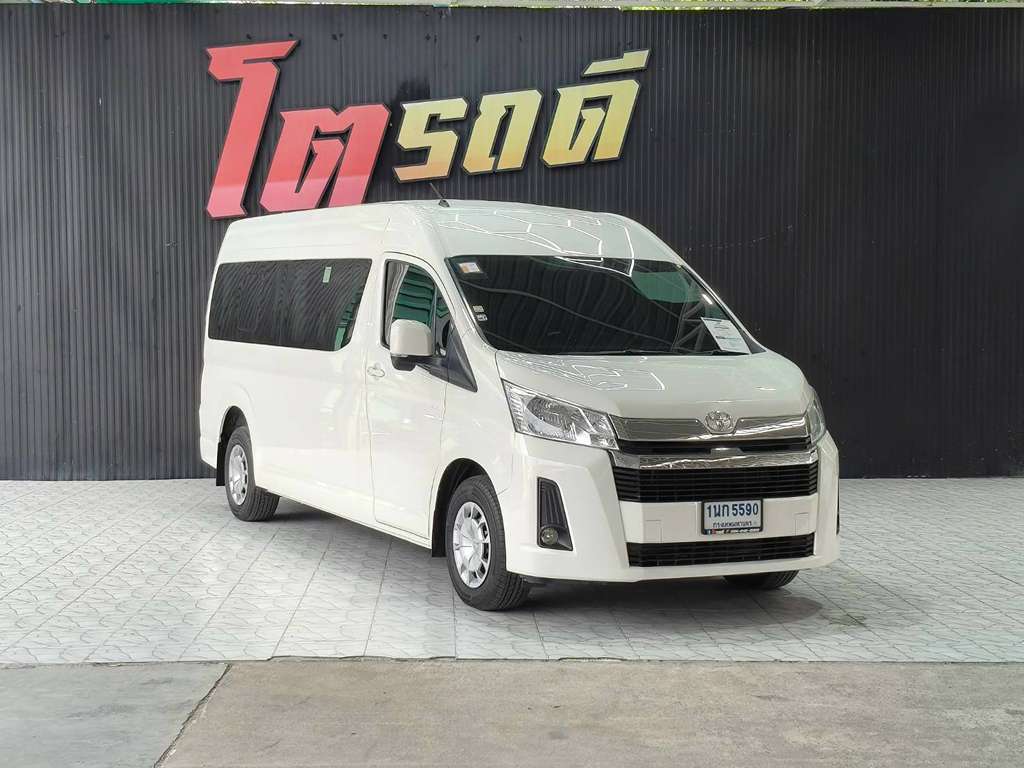 TOYOTA COMMUTER MT 2.8 2020 เกียร์ธรรมดา ทะเบียนรถ : 1นก 5590