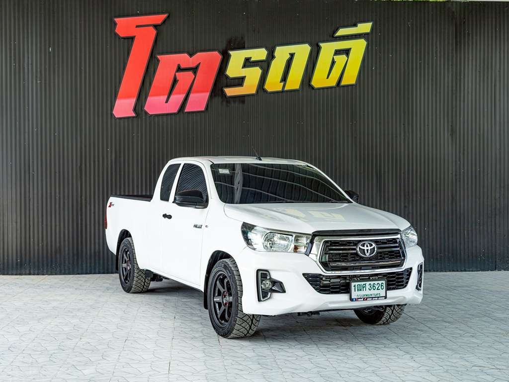 Toyota Revo แคปเตี้ย MT 2.4 J มือหมุน 2016 1ฒศ 3626 กทม