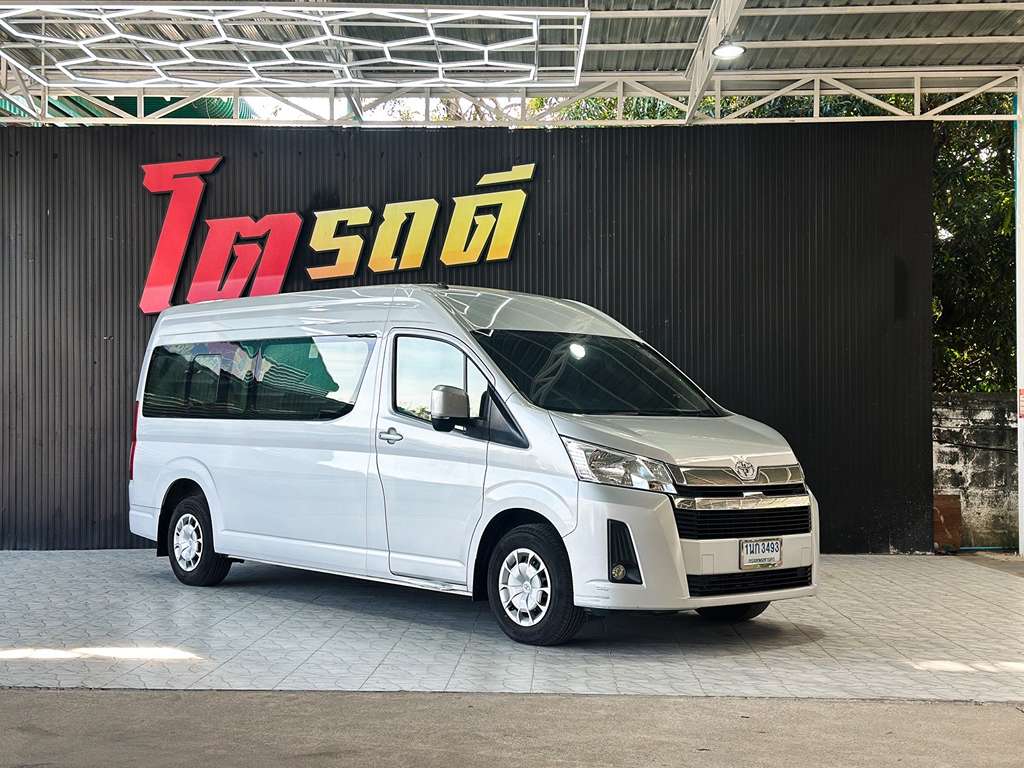 Toyota commuter AT 2.8 2020 1นก 3493