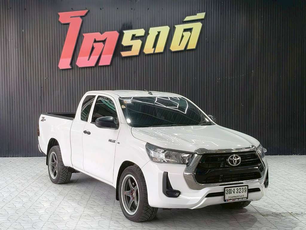 Toyota REVO CAB เตี้ย MT 2.4 Entry 2020 3ฒง 3239