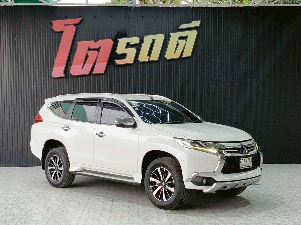Mitsubishi PAJERO AT 2.4 GT 4WD 2017  ทะเบียนรถ : 7กฆ 7763