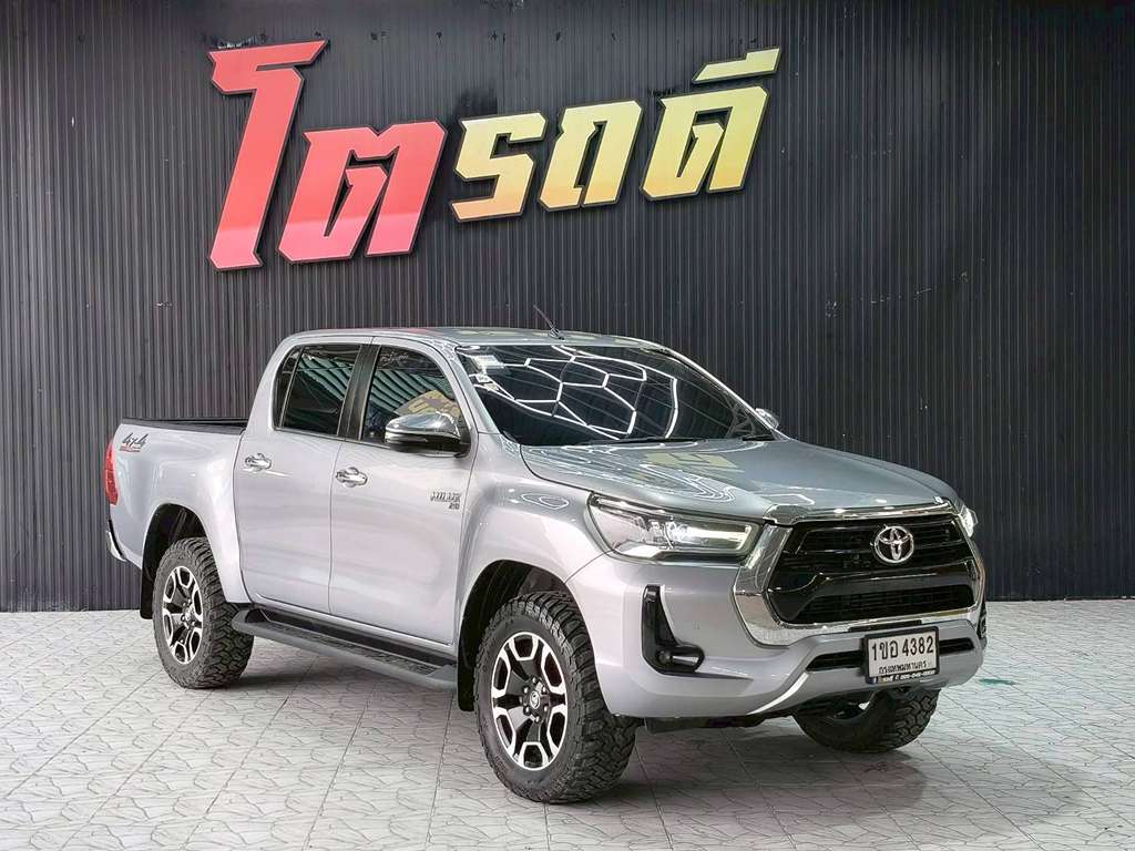 Toyota REVO D4 สูง MT 2.8 4WD 2021 ทะเบียนรถ : 1ขอ 4382