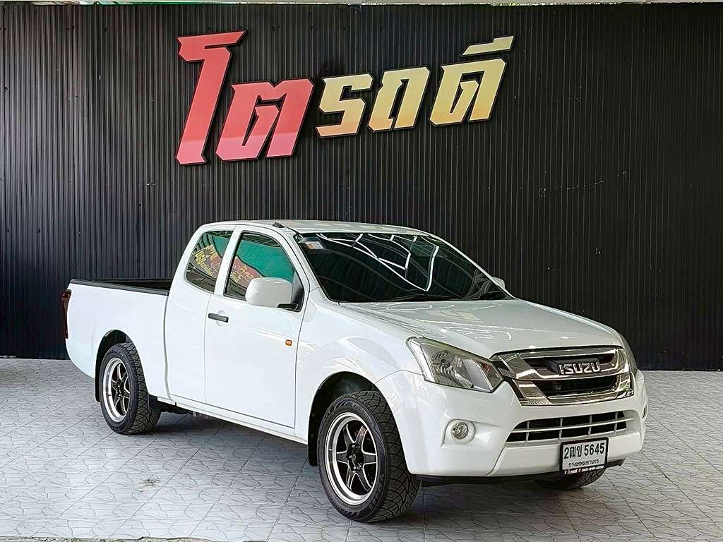 Isuzu D MAX CAB เตี้ย 1.9 2017  2ฒช 5645