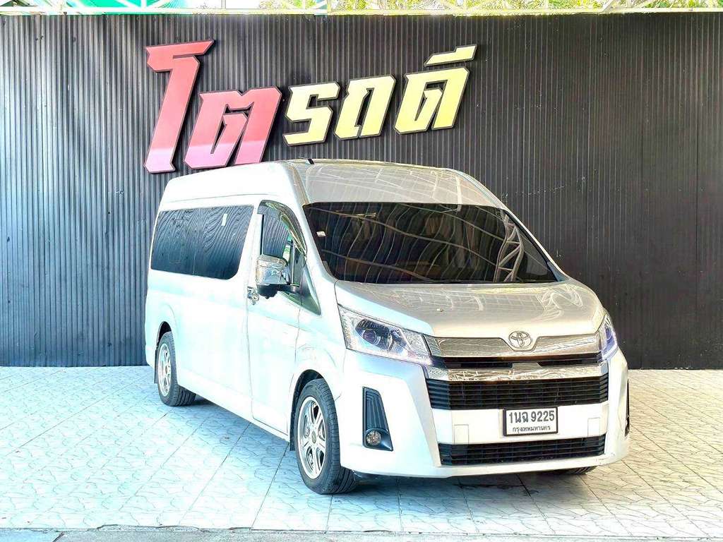 TOYOTA Commuter AT VIP 2.8VIP+AIRMICROBUS 2024 ทะเบียนรถ : 1นฉ 9225