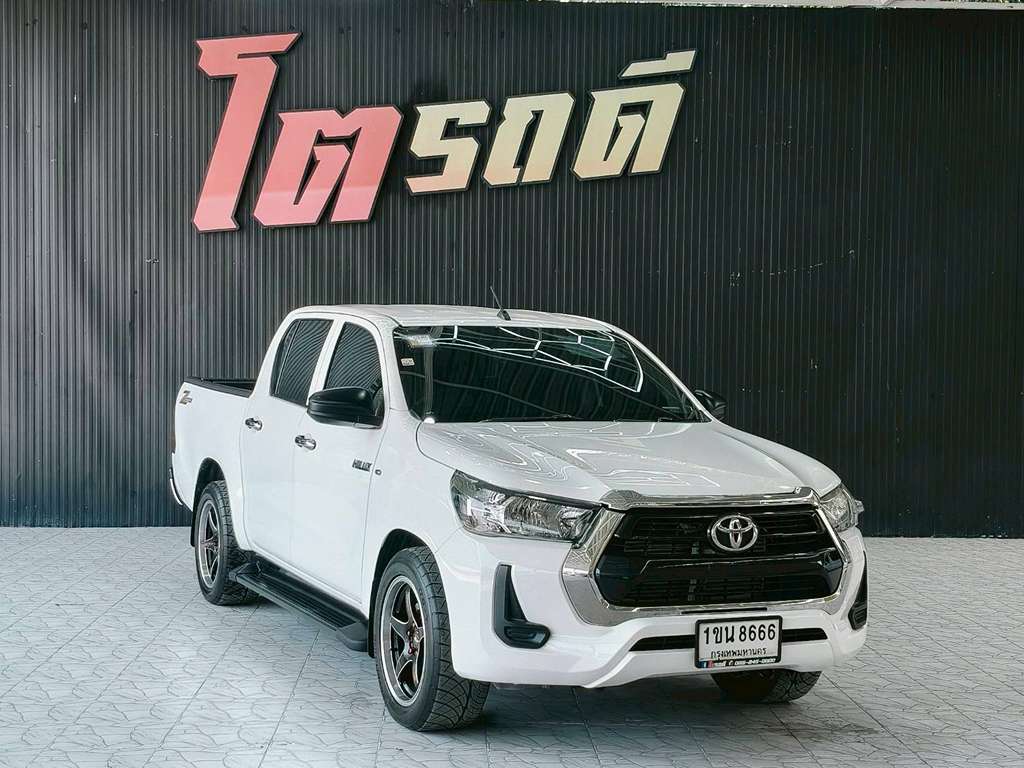 Toyota REVO D4 เตี้ย MT 2.4 Entry 2020 ทะเบียนรถ : 1ขน 8666