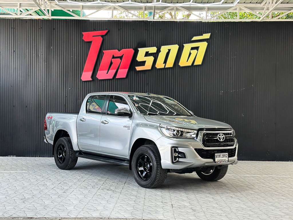 Toyota Revo สี่ประตูสูง AT 2.8 G 4WD 2020  9กศ 2952