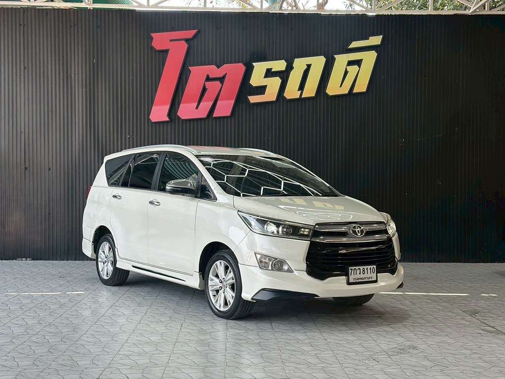 Toyota INNOVA AT 2.8 V 2018  7กว 8110