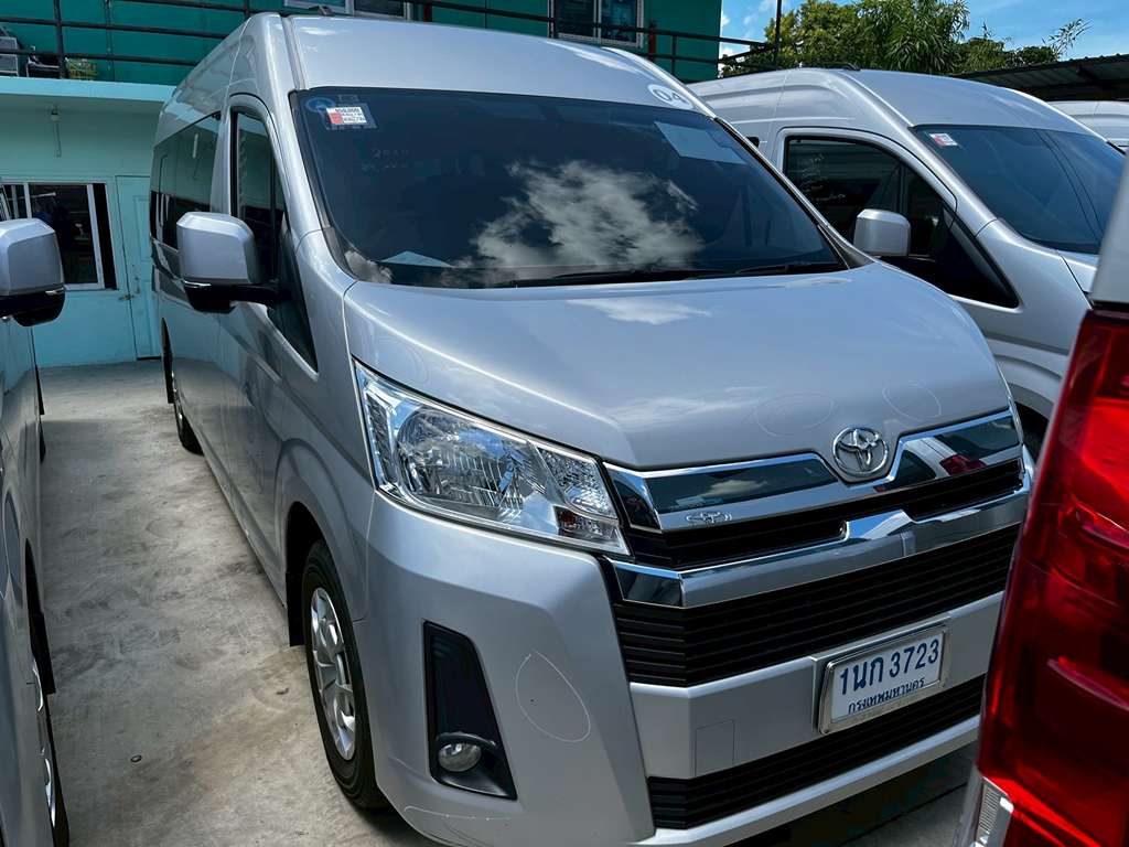 Toyota Commuter MT 2.8 2020 1นก 3723