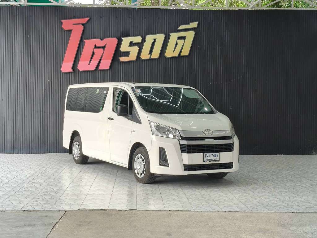 TOYOTA HIACE MT 2.8 GL 2022 เกียร์ธรรมดา ทะเบียนรถ : 1นง 7462