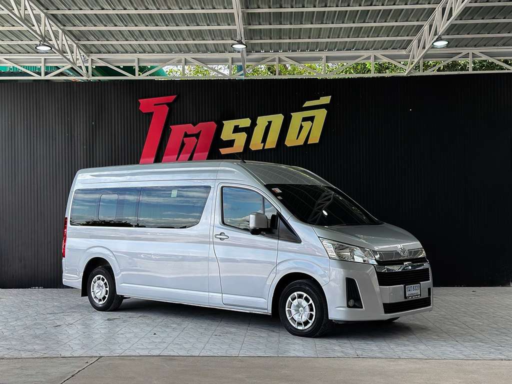 Toyota Commuter 2.8 2019 1นก 8320 กทม