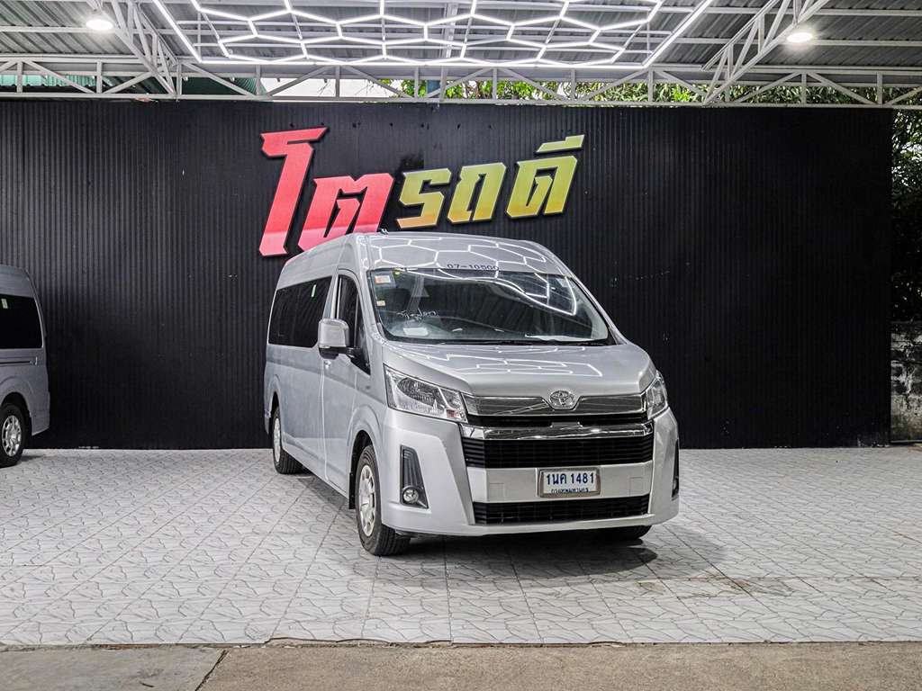 Toyota commuter MT 2.8 2021  ทะเบียนรถ : 1นค 1481