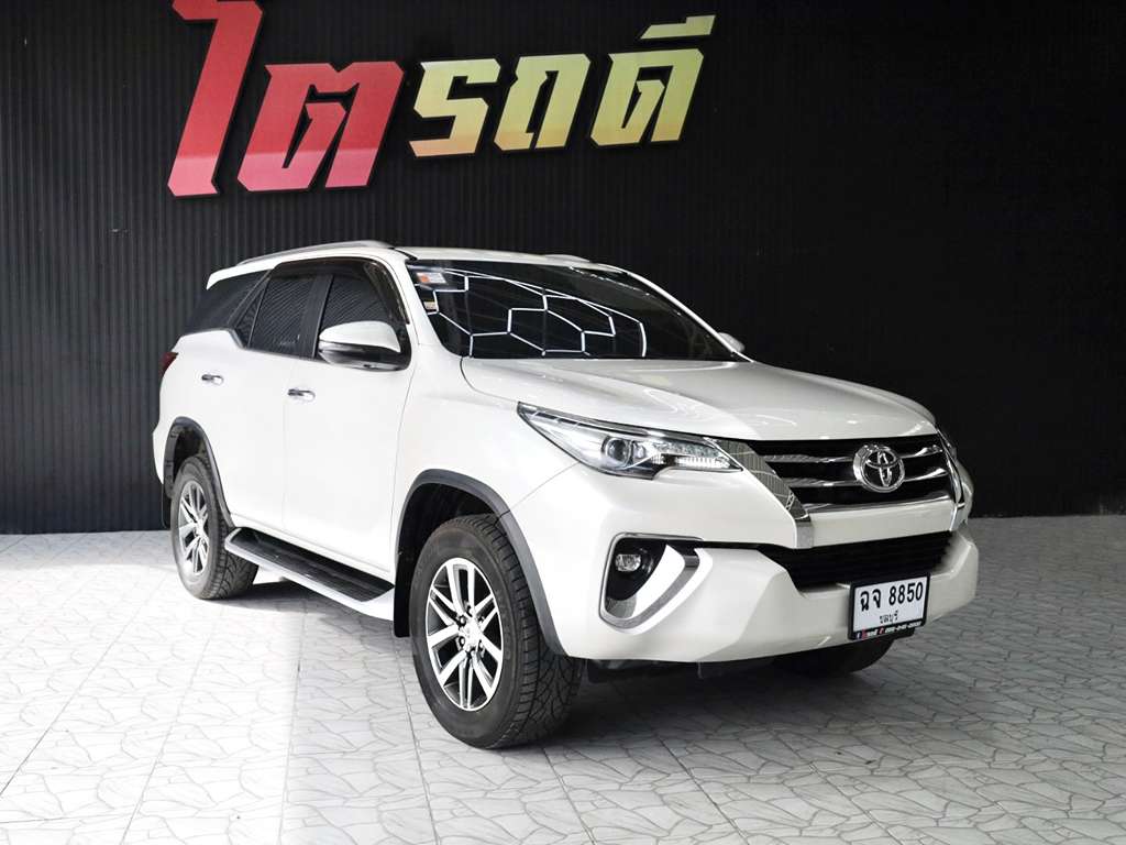 Toyota FORTUNER AT 2.4 V 2019ทะเบียนรถ ฉจ 8850 ชลบุรี