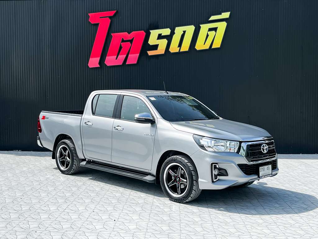 Toyota Revo สี่ประตูเตี้ย MT 2.4 E 2018 3กด 49