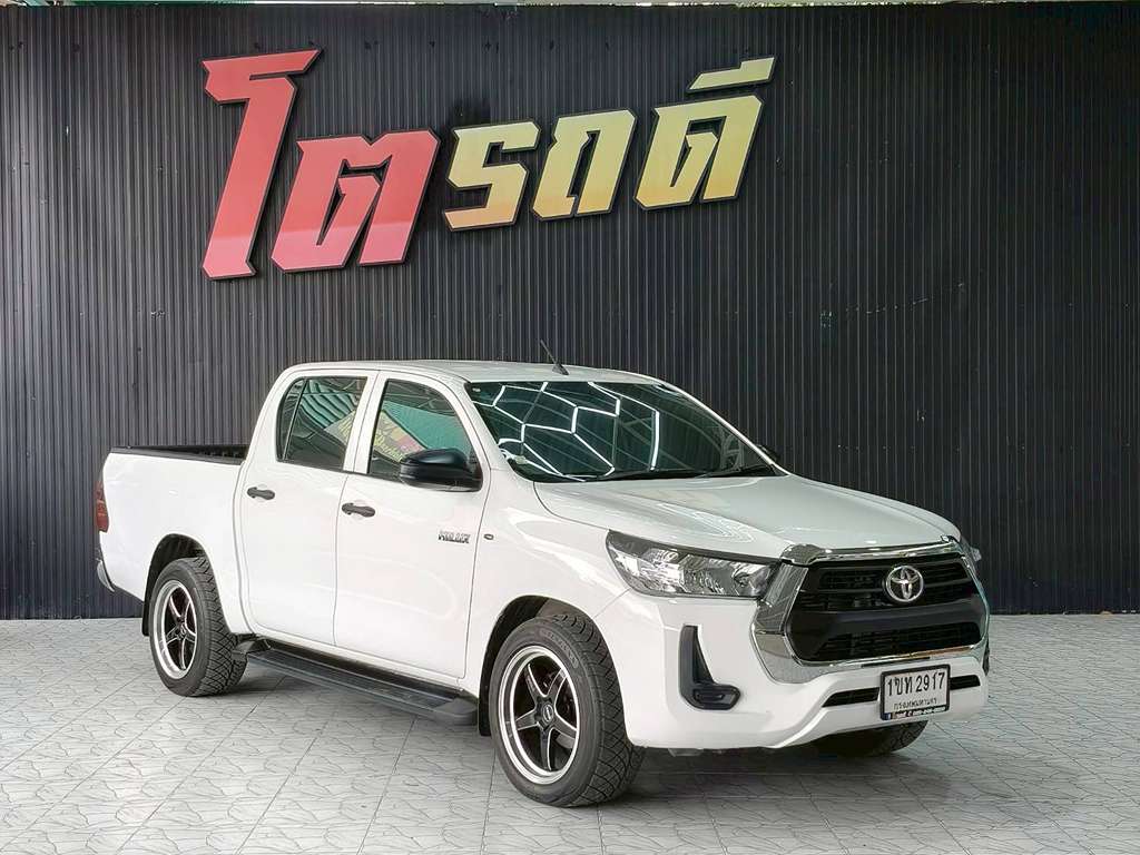 Toyota Revo สี่ประตูเตี้ย AT 2.4 MID 2020 1ขท 2917