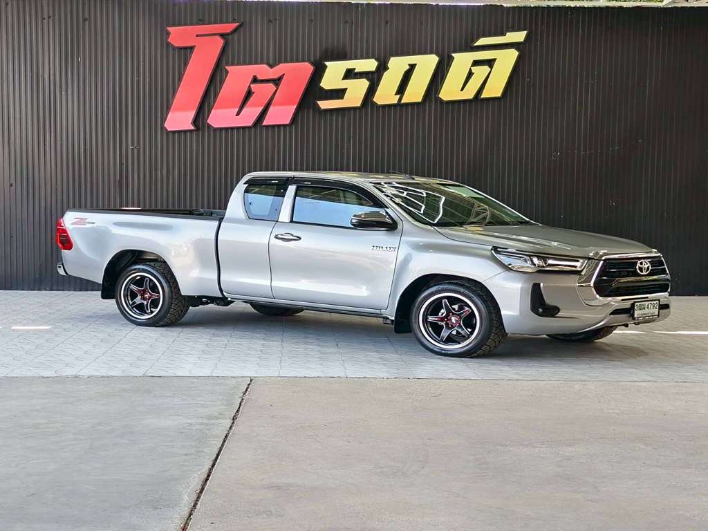 Toyota REVO CAB Z edition AT 2.4 MID 2022 ทะเบียน 3ฒม 4792