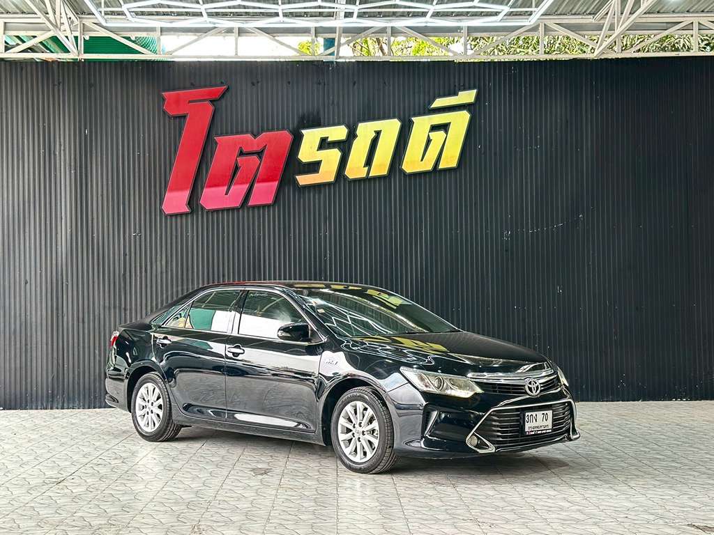 Toyota CAMRY AT 2.0 G 2017 3กง 70