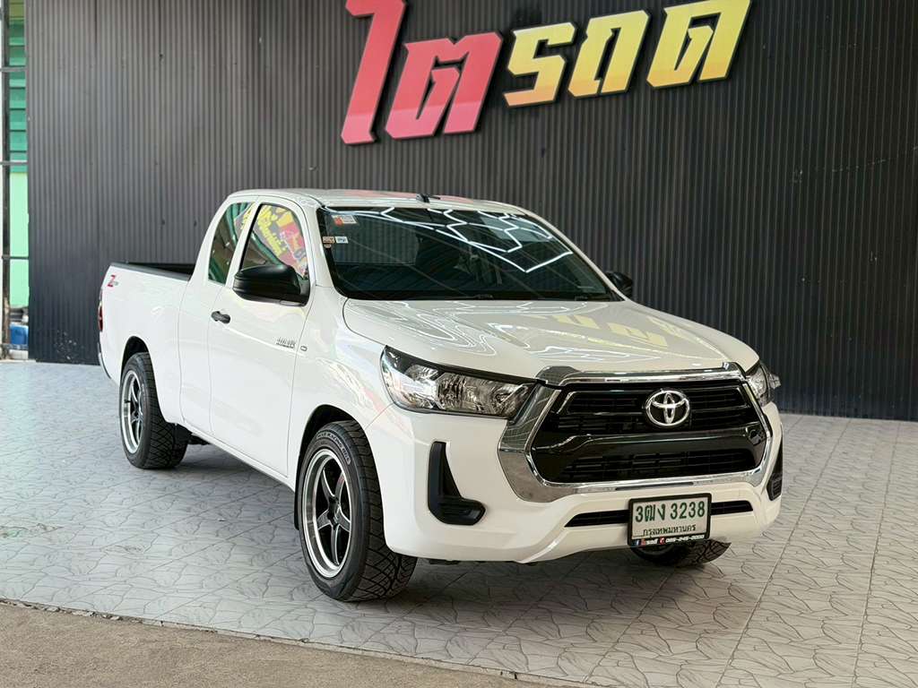 Toyota REVO CABเตี้ย MT 2.4 Entry 2020 ทะเบียนรถ : 3ฒง 3238