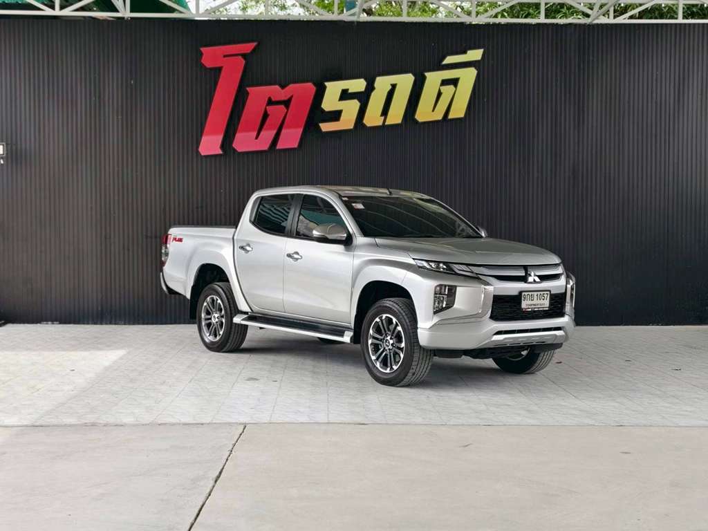 Mitsubishi Triton สี่ประตูสูง AT 2.4 GLS 2019 9กย 1057 กทม