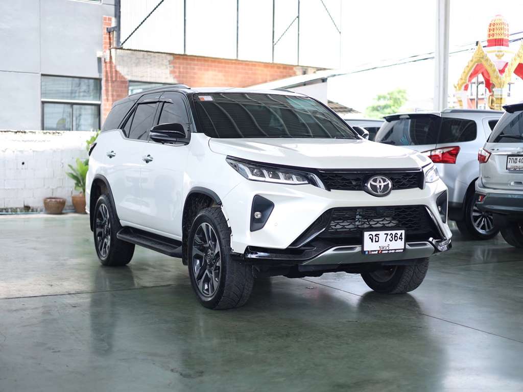 Toyota Fortuner AT 2.4 Legender 2021  จธ 7364