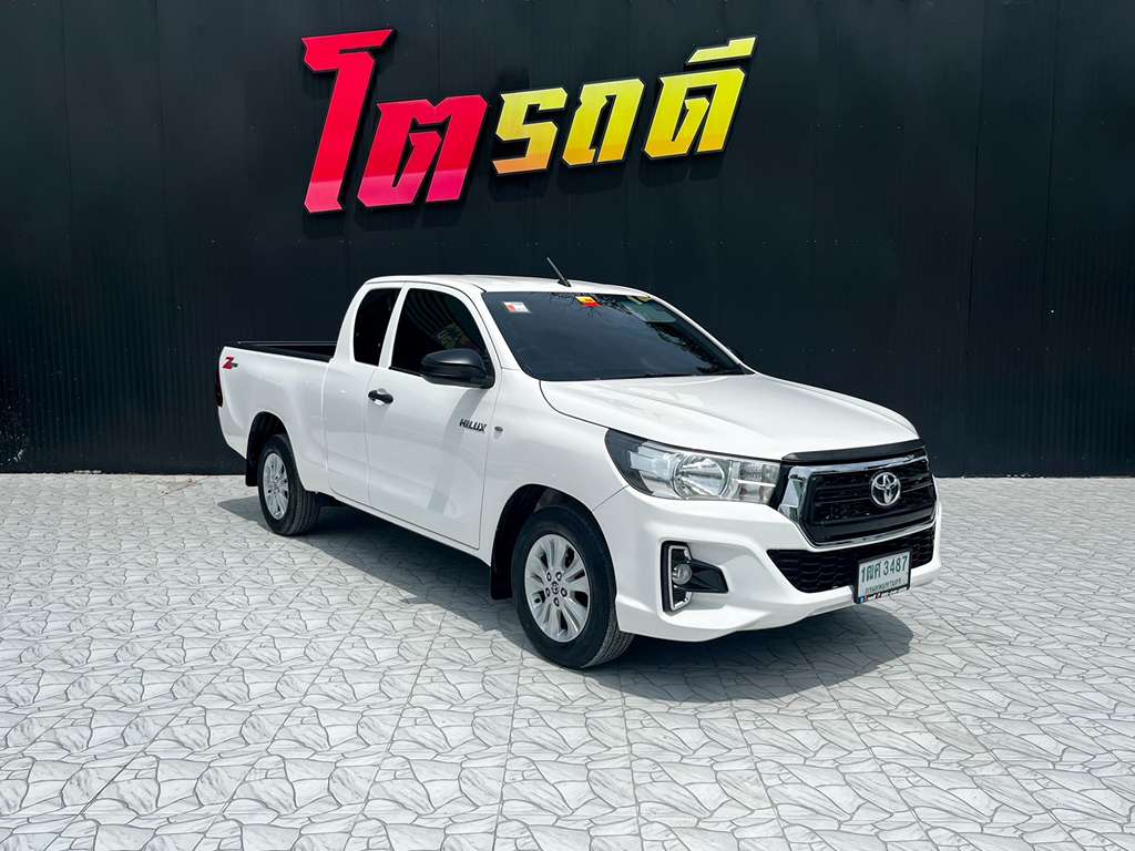 Toyota Revo แคปเตี้ย MT 2.4 J มือหมุน 2016 1ฒศ 3487 กทม