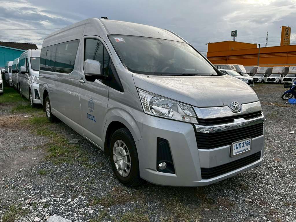 Toyota Commuter MT 2.8 2020 1นก 3766 กทม