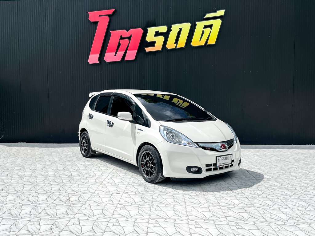 Honda Jazz GE AT 1.3 HB 2012 1กผ 8810
