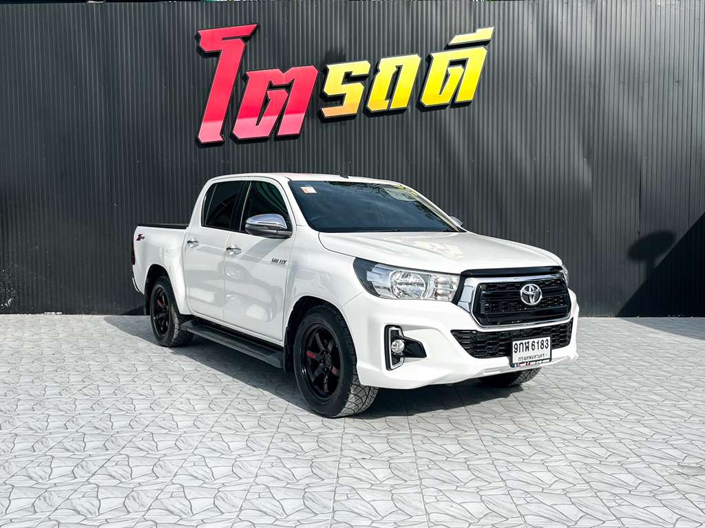 Toyota Revo สี่ประตูเตี้ย AT 2.4 E 2020 9กฬ 6183 กทม