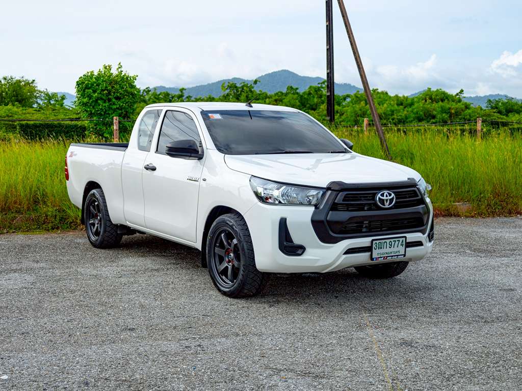 Toyota Revo smart cab MT 2.4 Entry 2020 3ฒก 9774
