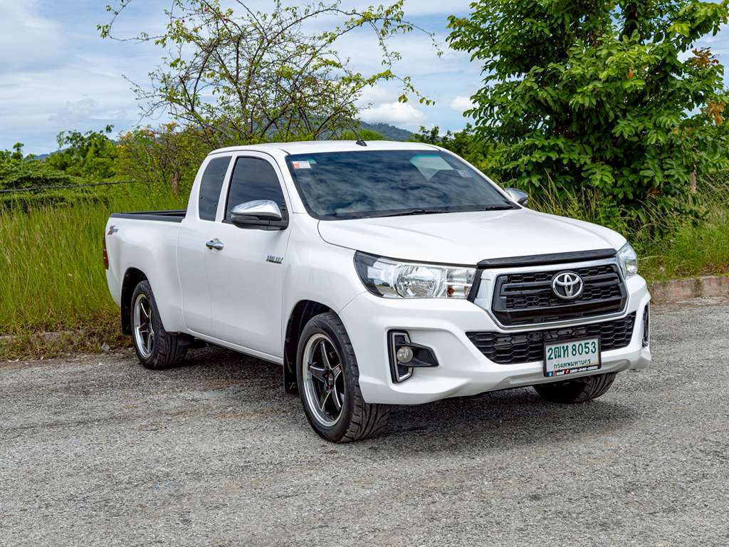 Toyota Revo แคปเตี้ย MT 2.4 J+ 2020  2ฒห 8053 กทม