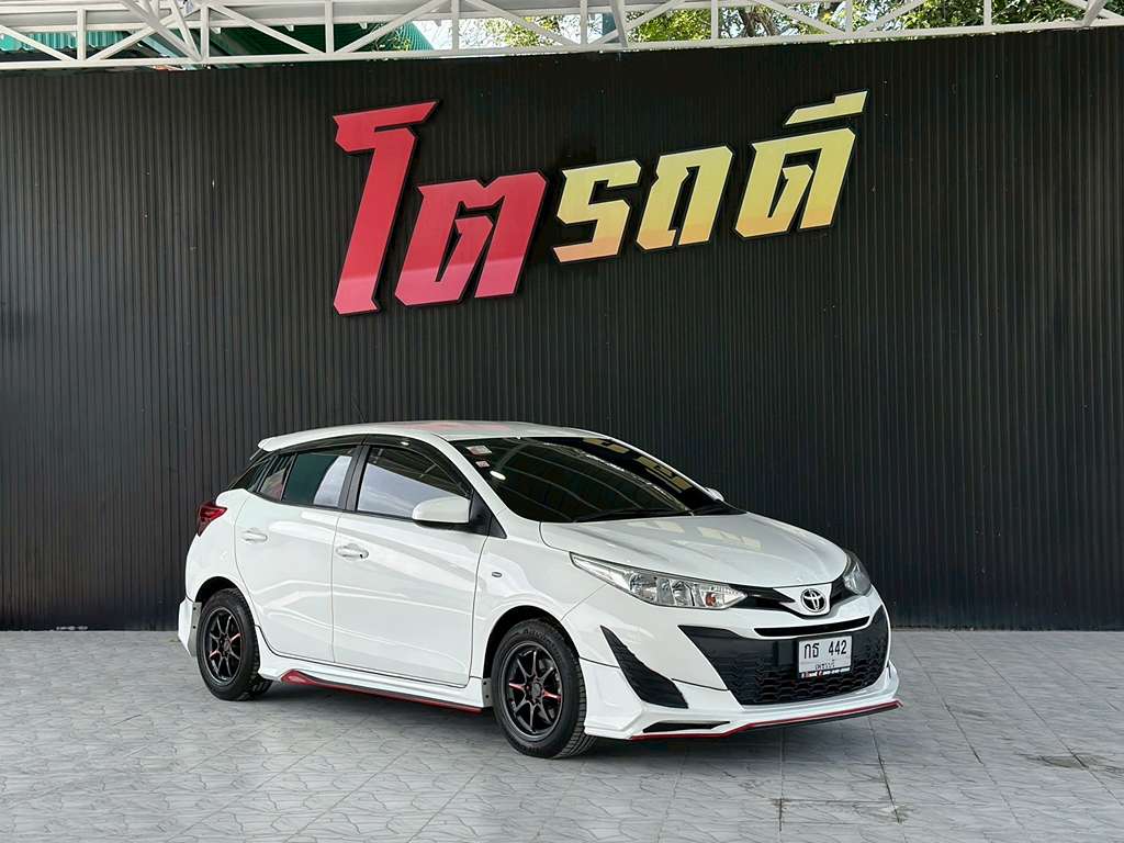 Toyota Yaris AT 1.2 J 2018 กธ 442 เพชรบุรี