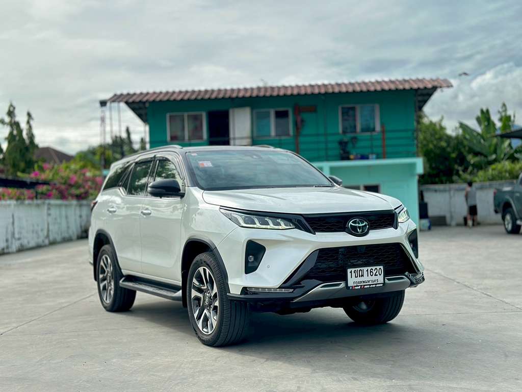 Toyota Fortuner AT 2.8 Legender 2020 1ขณ 1620 กทม