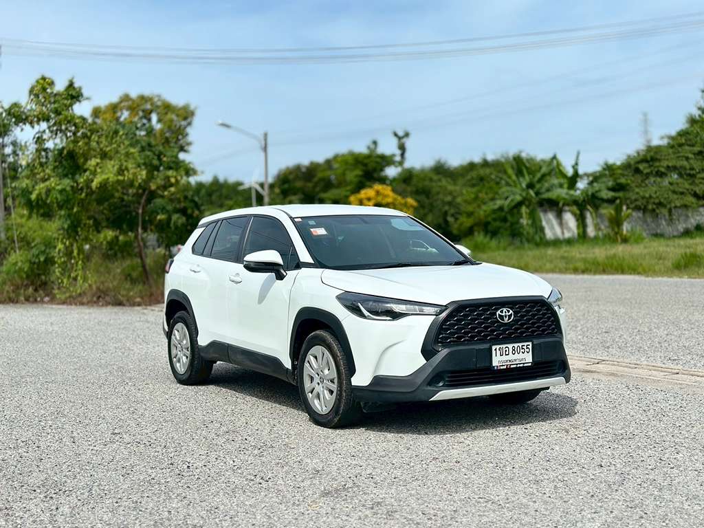 Toyota Cross AT 1.8 Spot 2021 1ขอ 8055 กทม