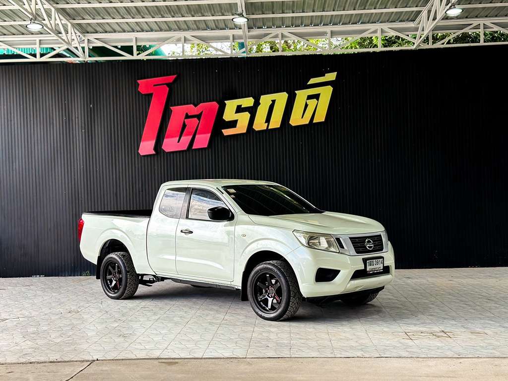 Nissan Navara แคปเตี้ย MT 2.5 NP 300 2015 1ฒบ 3914 กทม