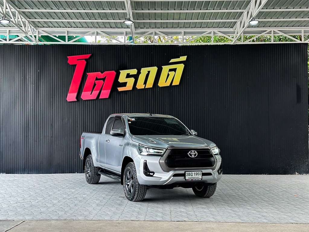Toyota Revo แคปสูง MT 2.4 MID 4WD 2021 ระบบเกียร์ : เกียร์ธรรมดา ทะเบียนรถ : 3ฒฎ 1960