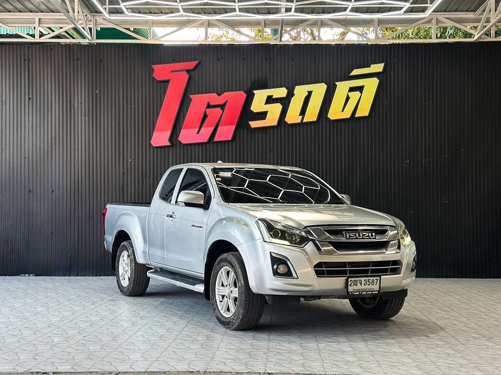 Isuzu Dmax แคปสูง MT 3.0 DDI Z 2017 ทะเบียน 2ฒจ 3587 (ไมล์ไม่แท้)