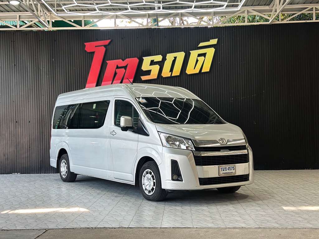 Toyota Commuter MT 2.8 2020  1นข 4575