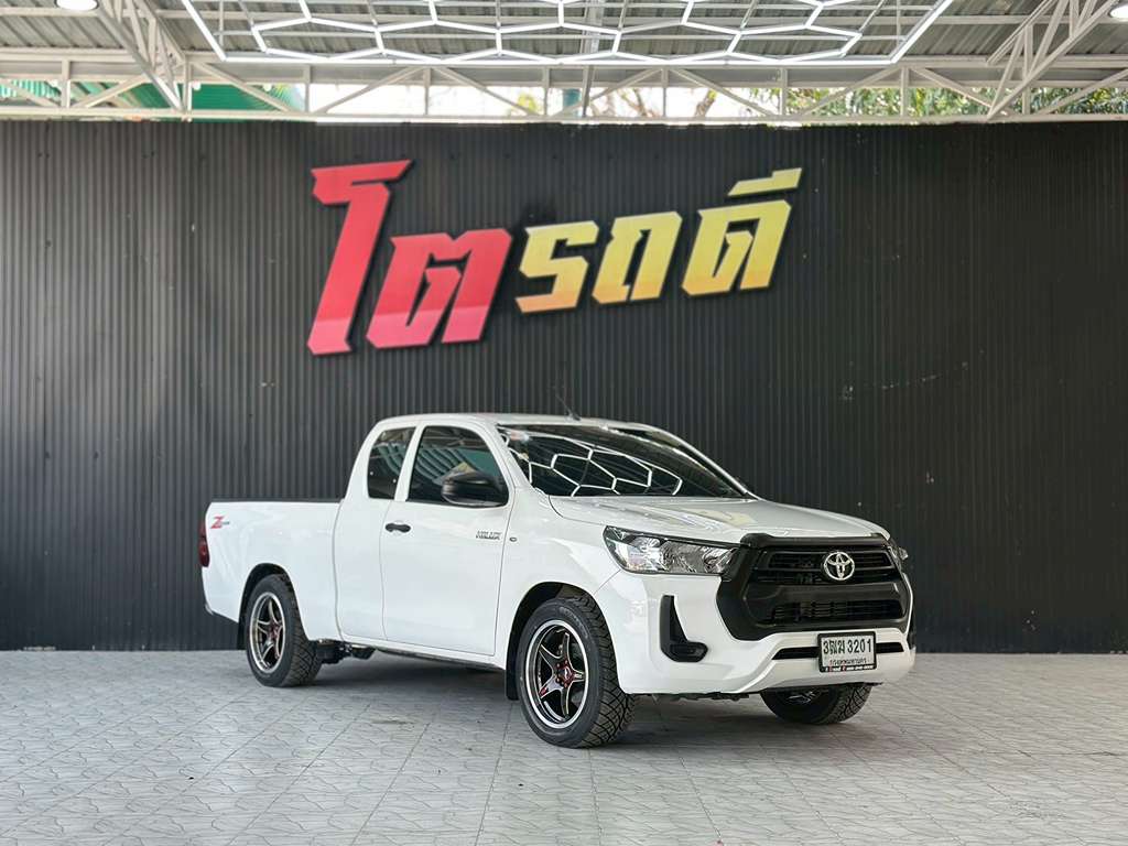 Toyota REVO CAB เตี้ย AT 2.4 Mid 2020 ทะเบียน 3ฒฆ 3201