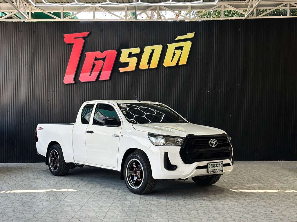 Toyota REVO CAB เตี้ย AT 2.4 Mid 2020  3ฒฆ 3210