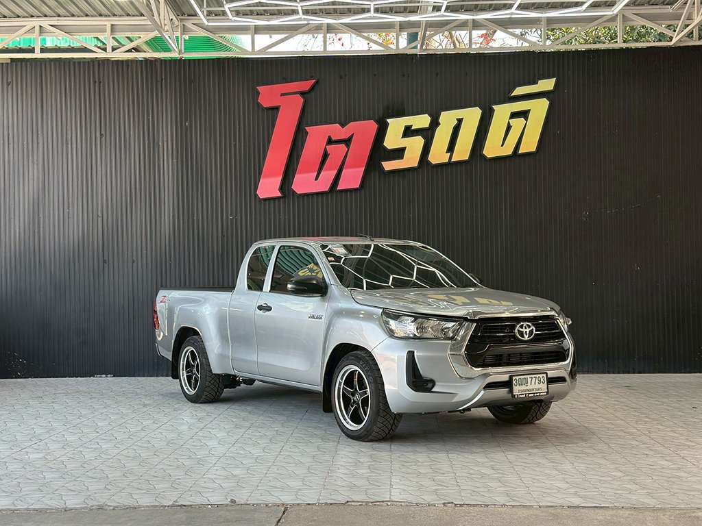 Toyota REVO CAB เตี้ย MT 2.4 Entry 2021 ทะเบียนรถ : 3ฒญ 7793