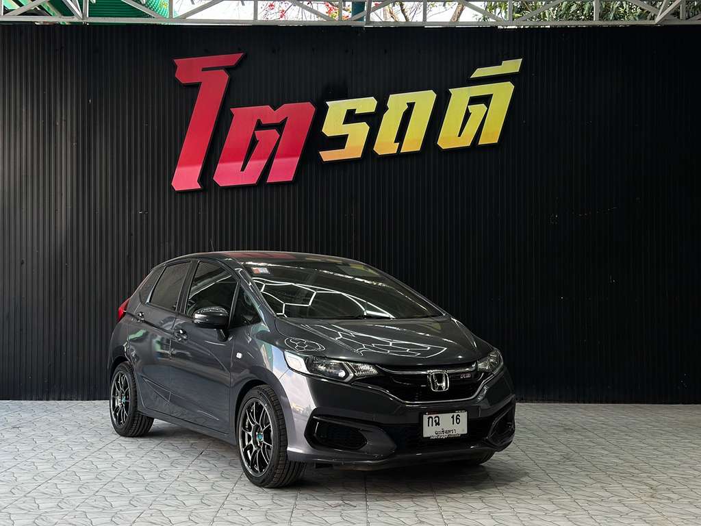 Honda JAZZ GK AT 1.5 V 2017  กฉ 16