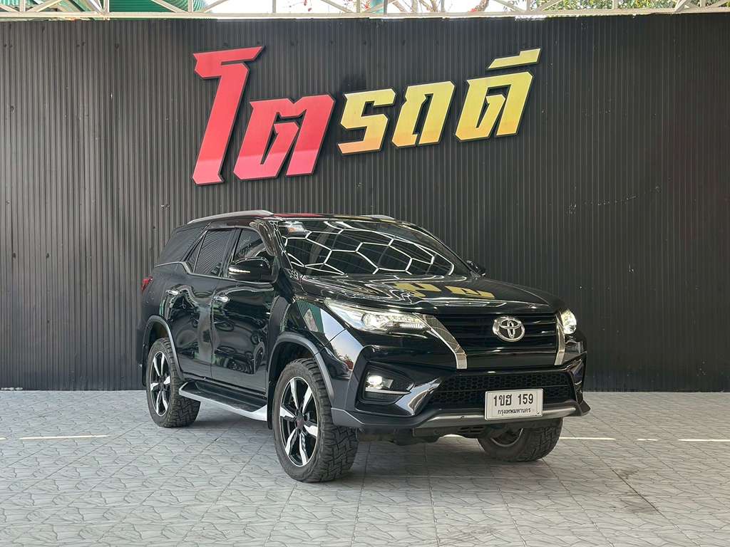 Toyota FORTUNER AT 2.8 TRD 4WD 2019 1ขฮ 159