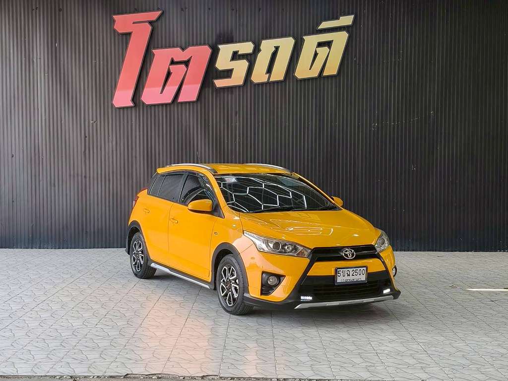 Toyota YARIS AT 1.2 TRD 2016  5ขฉ 2500