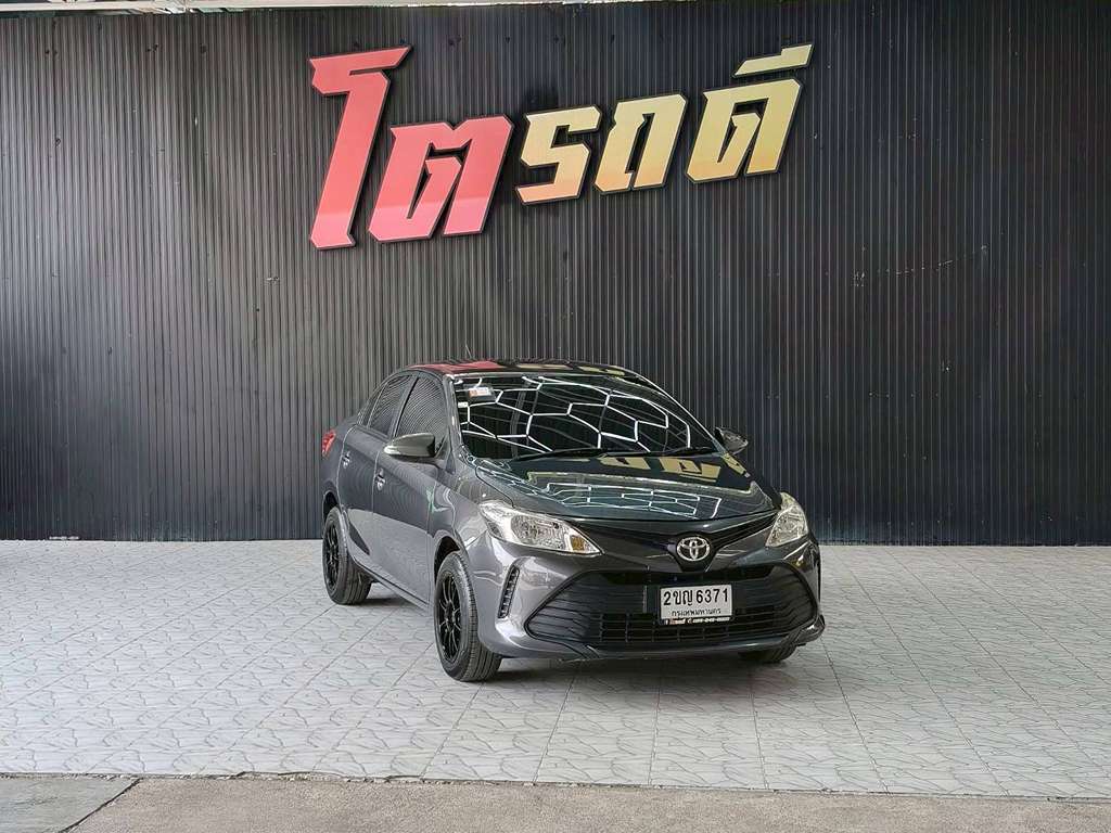 Toyota VIOS AT 1.5 ENTRY 2021 ทะเบียนรถ : 2ขญ 6371