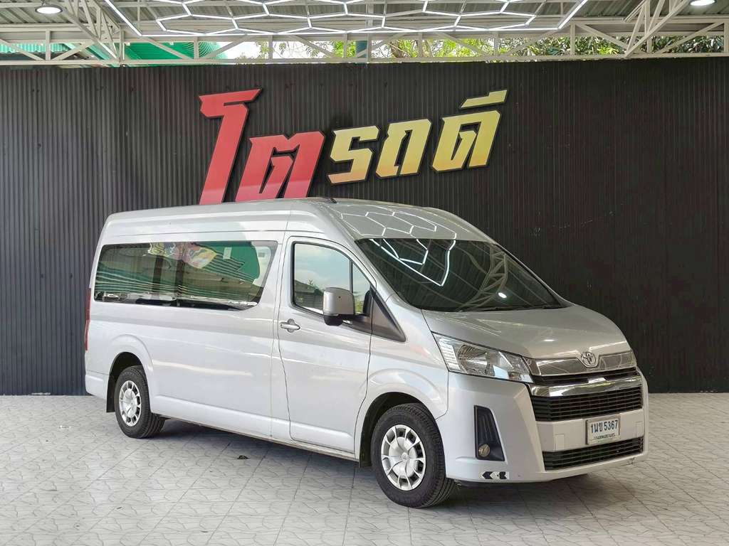Toyota COMMUTER MT 2.8 +VIP 2020 ระบบเกียร์ : เกียร์ธรรมดา ทะเบียนรถ : 1นข 5367